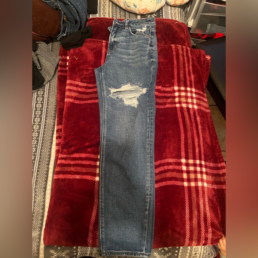 American Eagle Jeans - Picture 3 of 3
